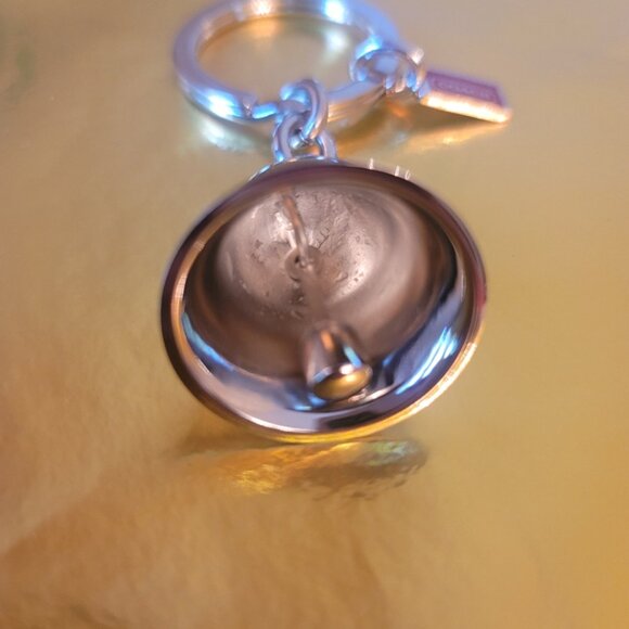 COACH - Bell Keychain (Brand new)(Gift box included) - Picture 6 of 8